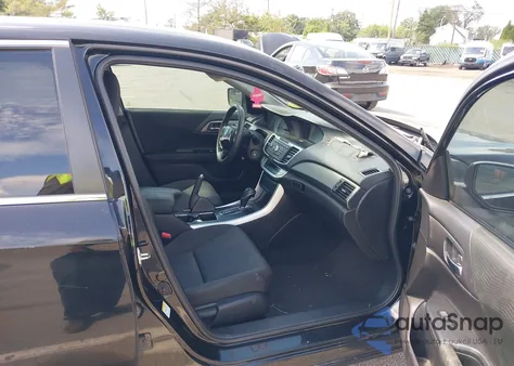 2015 Honda Accord Lx z USA, uszkodzony, nr VIN 1HGCR2F39FA098661